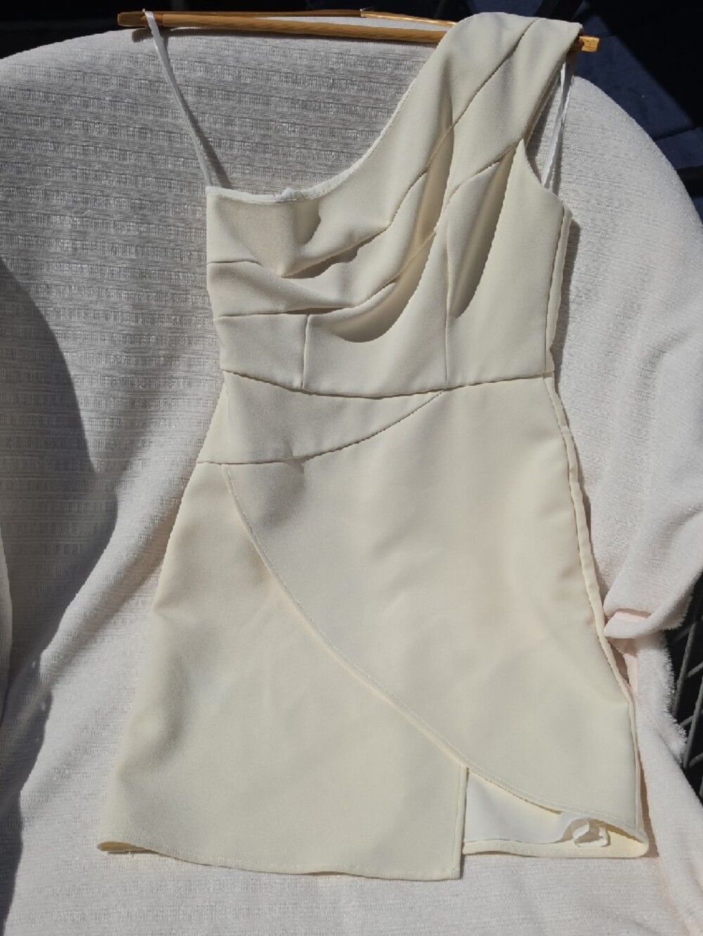 BCBGMaxAzria Aryanna One-Shoulder Dress - Picture 2 of 9